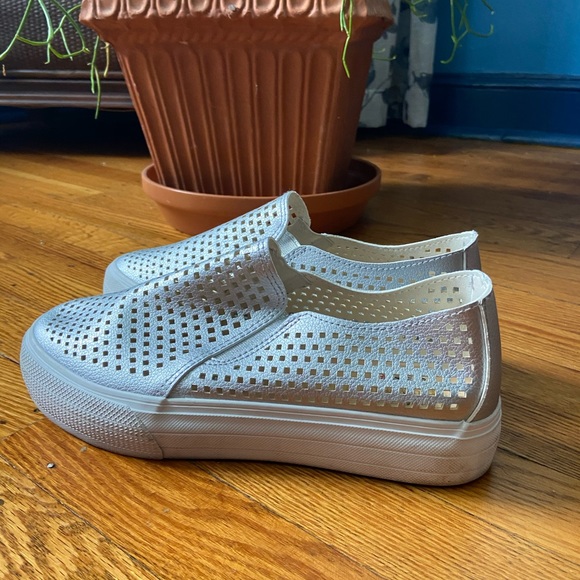 Restricted Silver Slide On Laser Cut platform - Picture 3 of 5